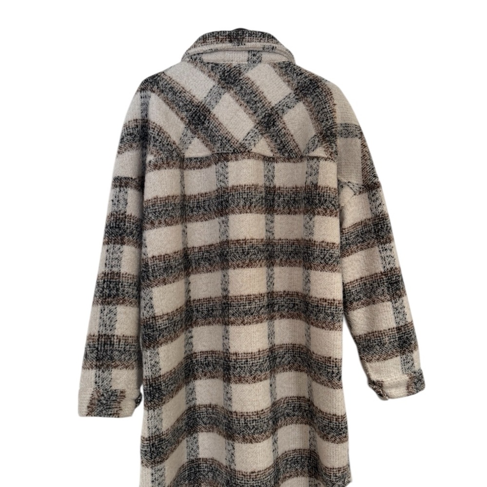 KD Style long plaid jacket. Warm and perfect for spring or fall - Picture 2 of 3